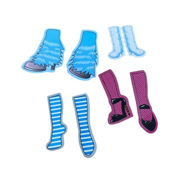 Vintage Magnetic Dress-Up Doll Set w Outfits & Accessories Paper Doll Greenbrier - Picture 7 of 10